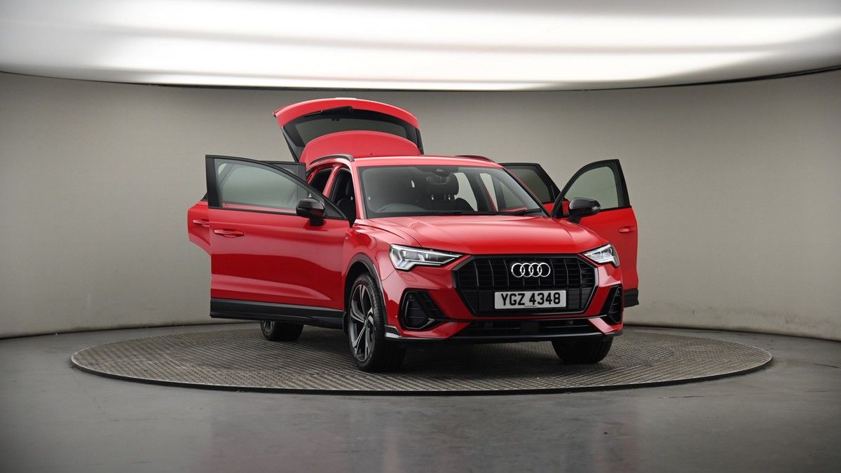 More views of Audi Q3