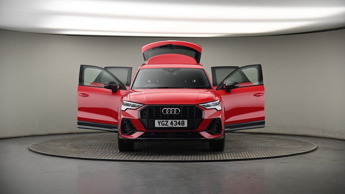 More views of Audi Q3