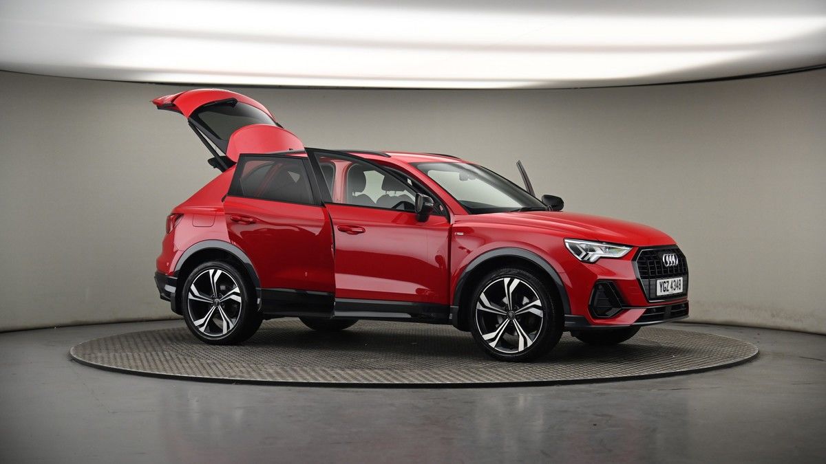 More views of Audi Q3