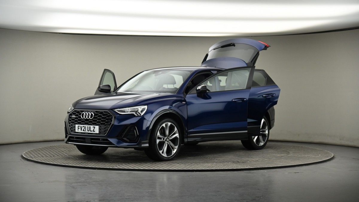 More views of Audi Q3