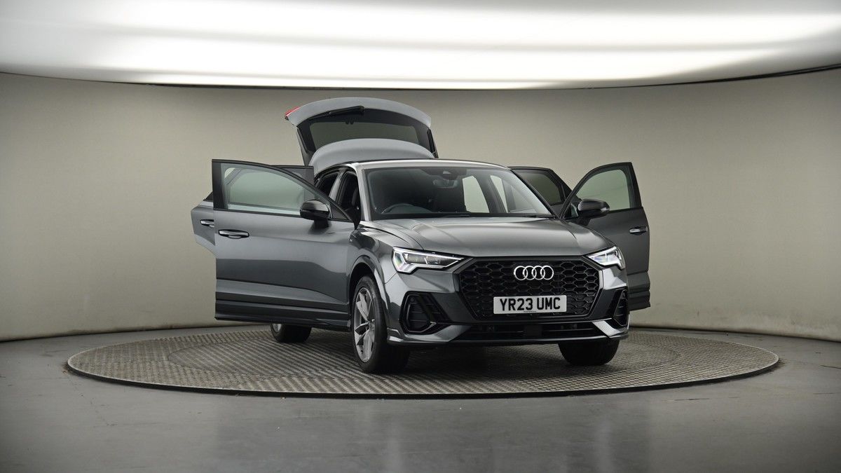 More views of Audi Q3