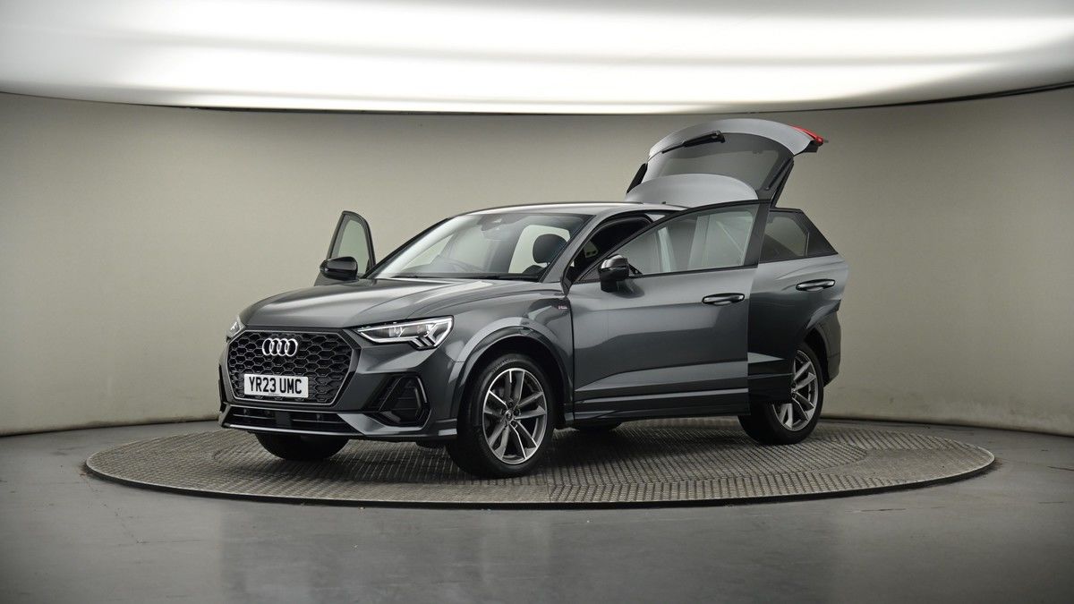 More views of Audi Q3