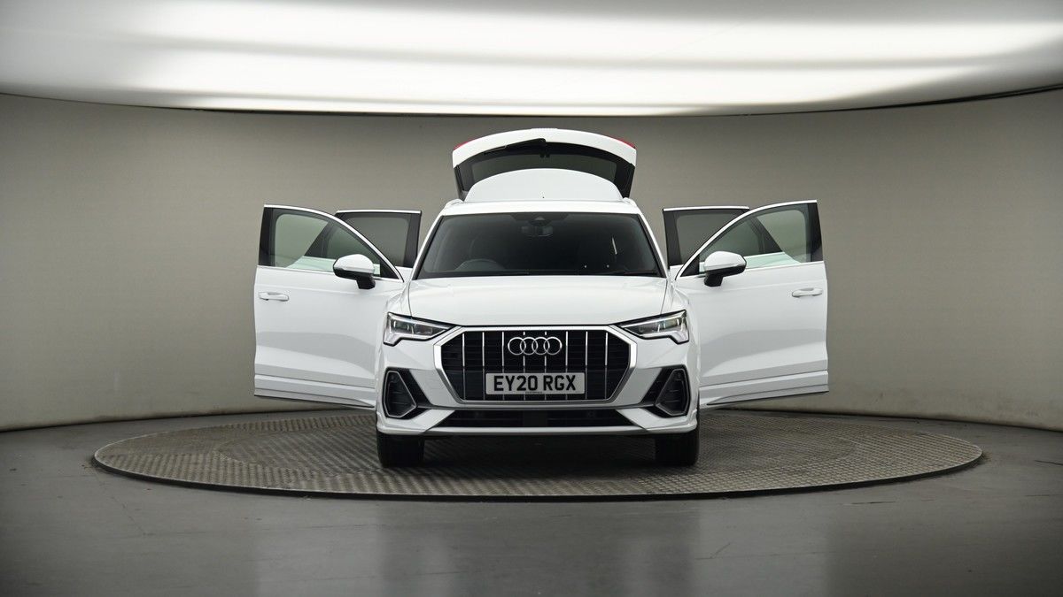 More views of Audi Q3