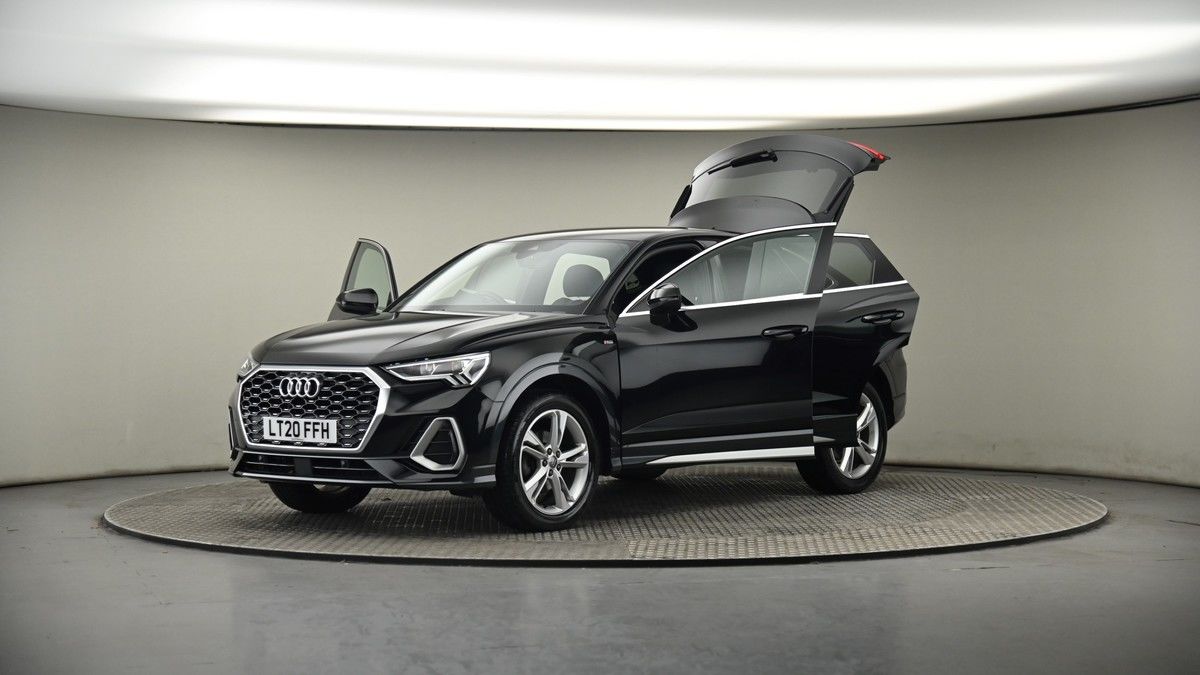 More views of Audi Q3