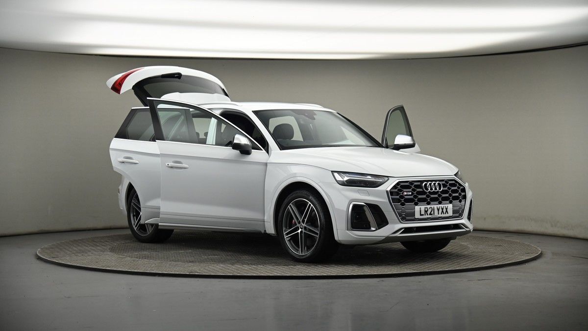 More views of Audi SQ5