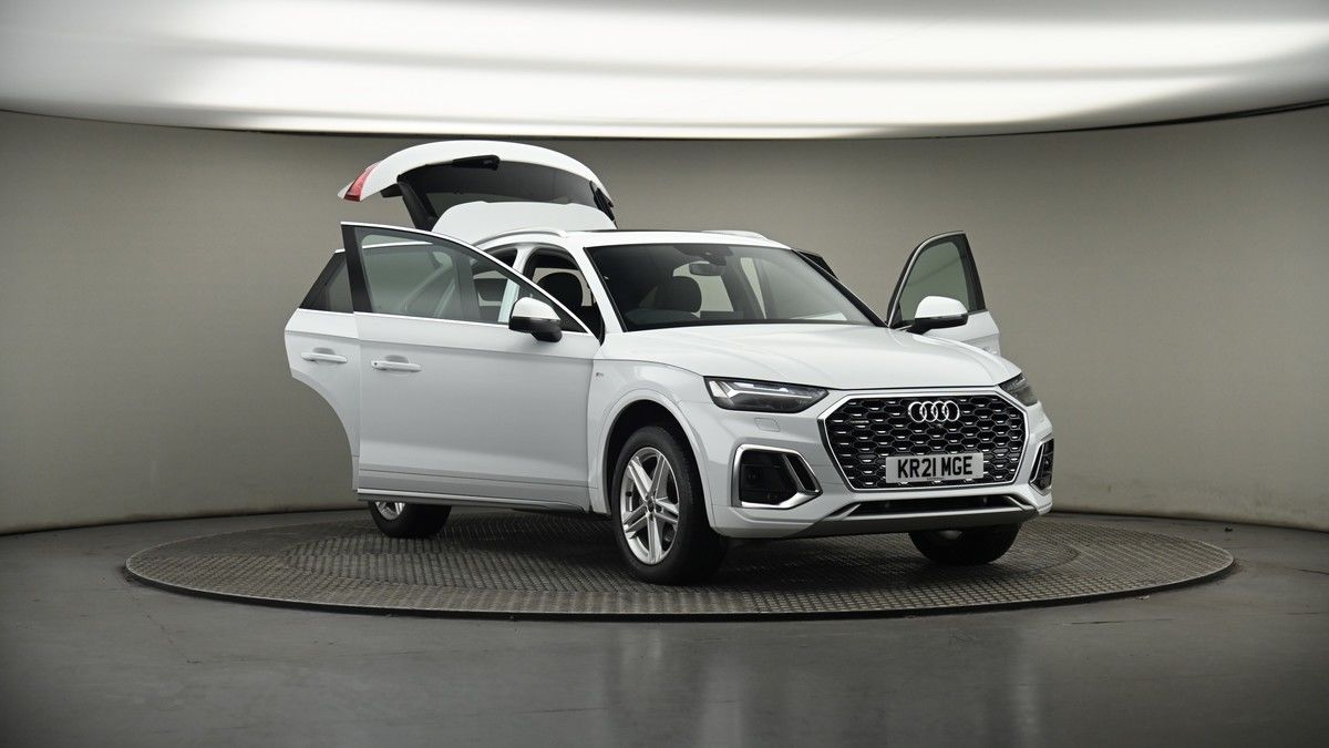 More views of Audi Q5