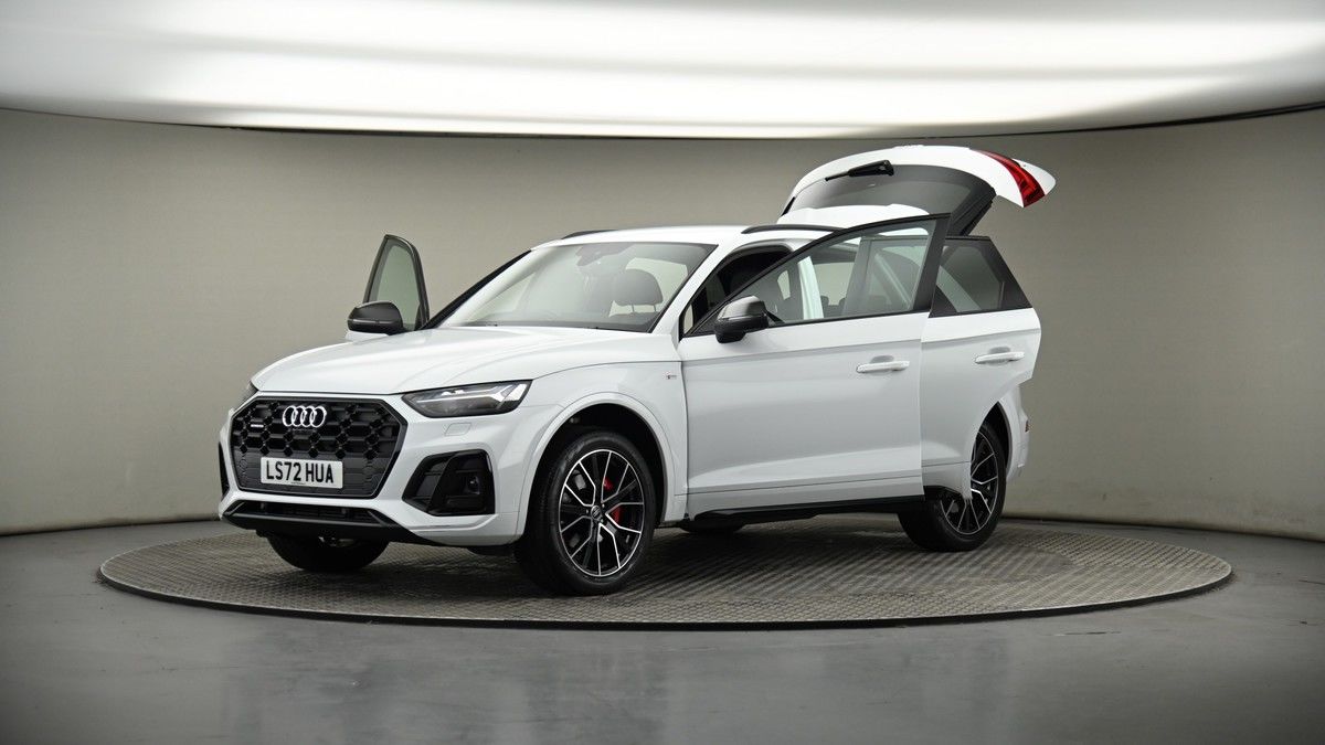 More views of Audi Q5