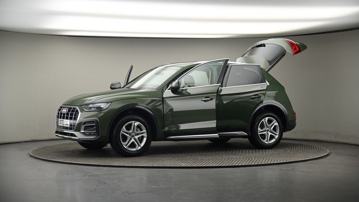 More views of Audi Q5