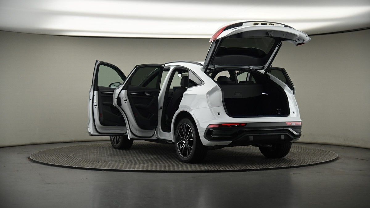 Audi Q5 Image 8