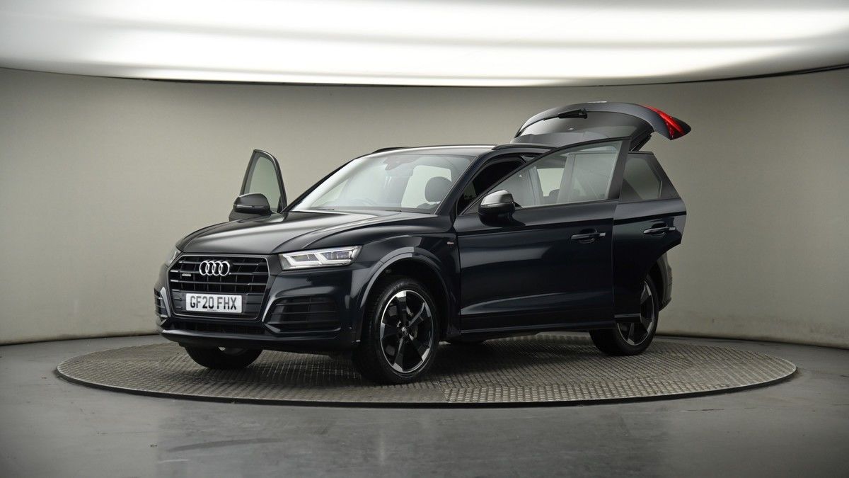 More views of Audi Q5