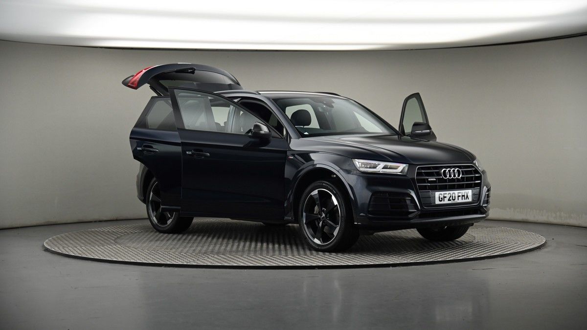 More views of Audi Q5