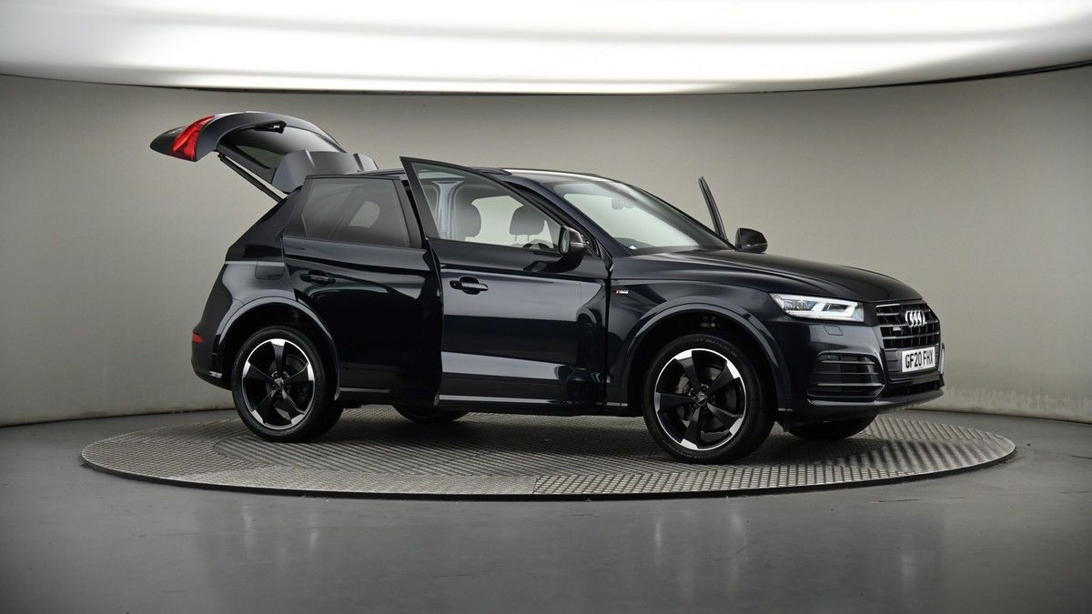 More views of Audi Q5