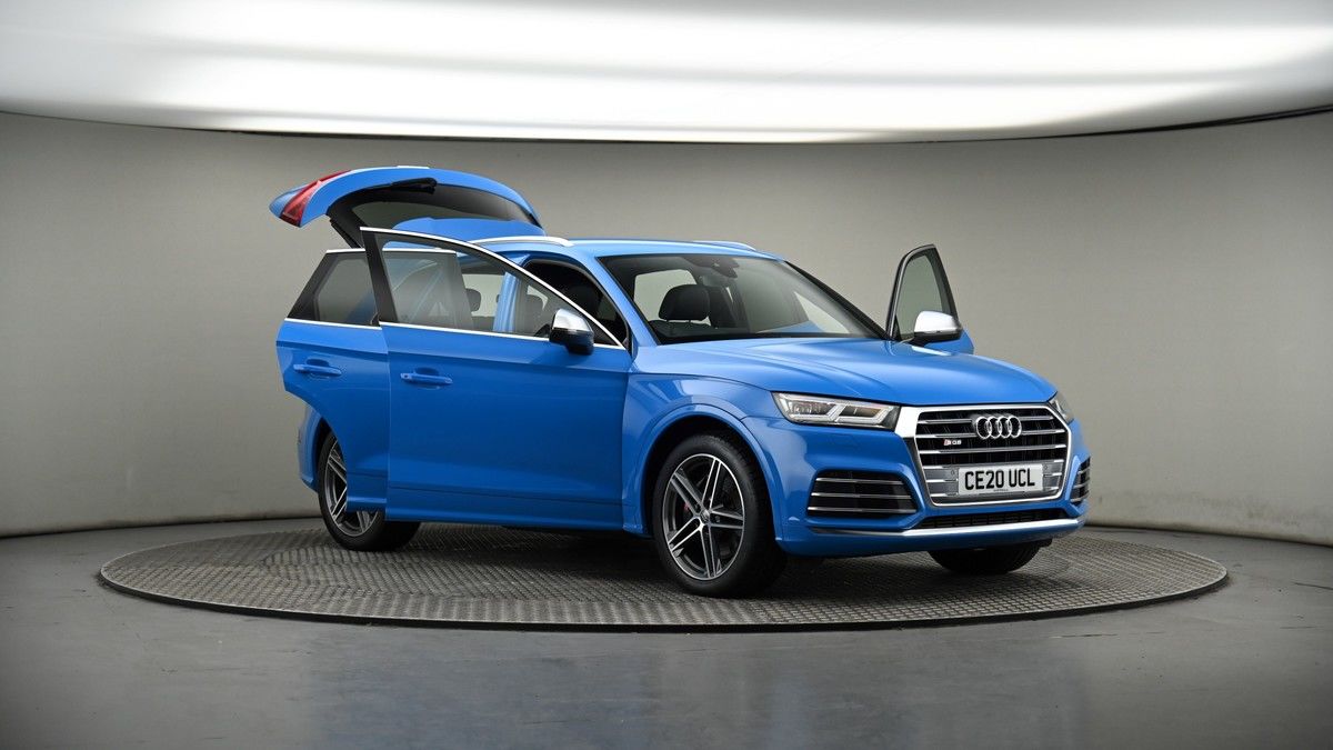 More views of Audi SQ5