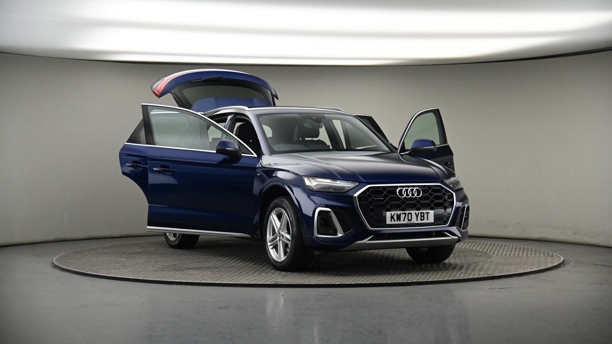 More views of Audi Q5