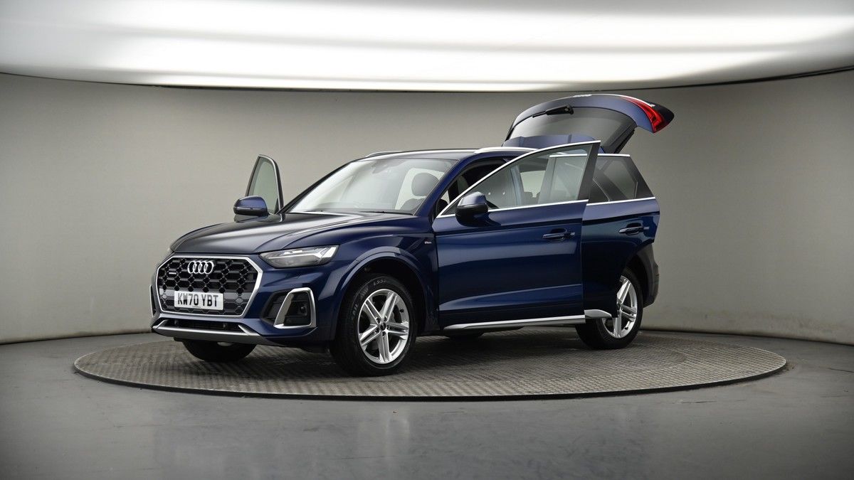 More views of Audi Q5