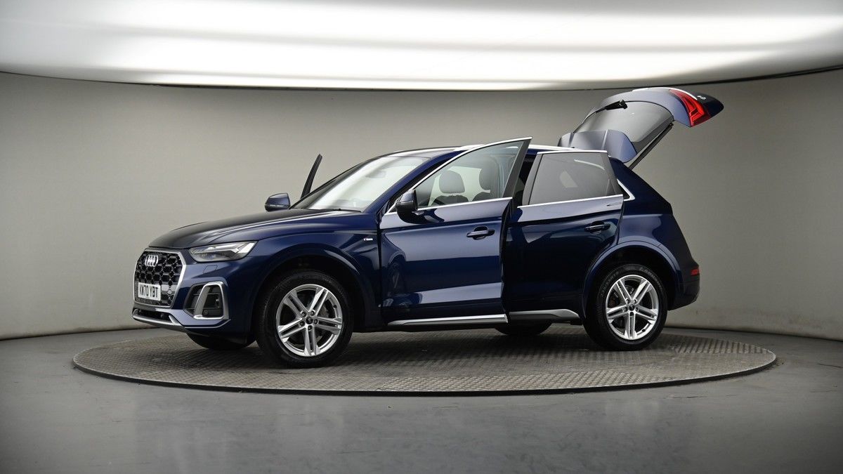 More views of Audi Q5