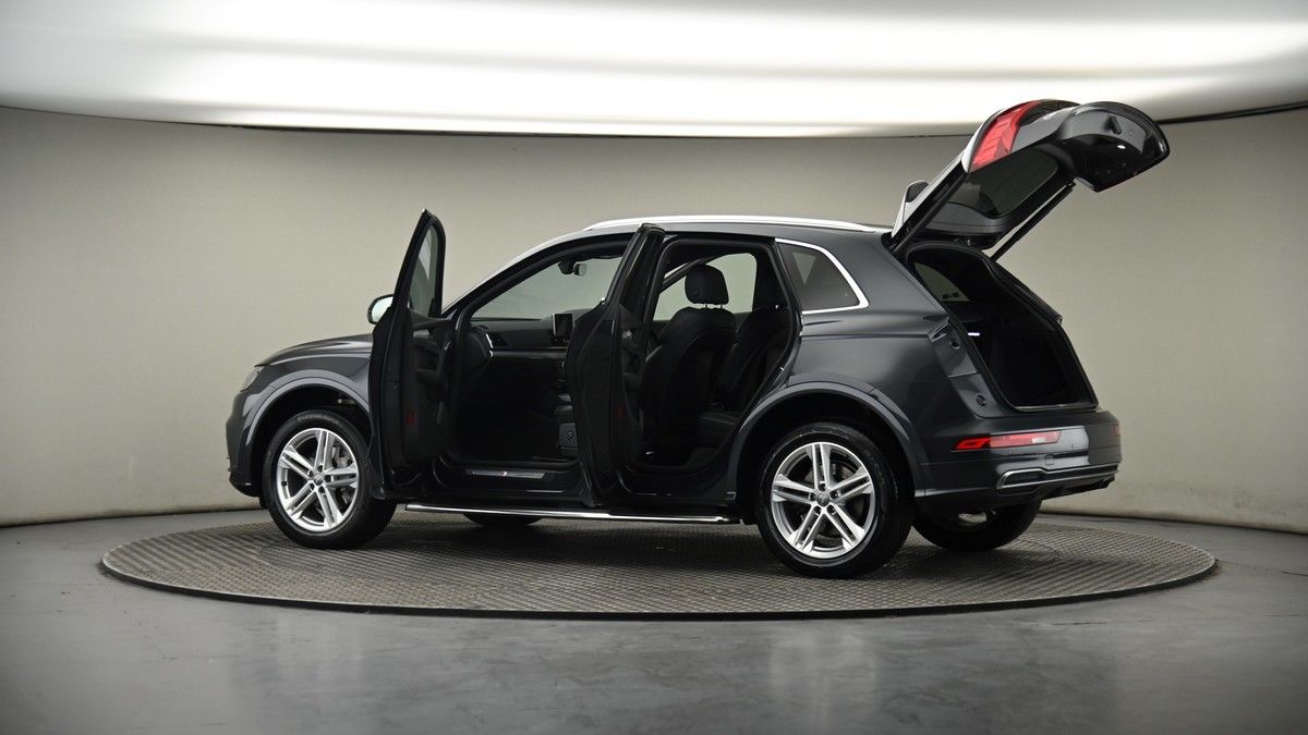 More views of Audi Q5