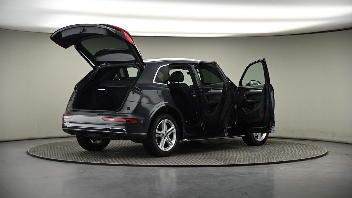 More views of Audi Q5