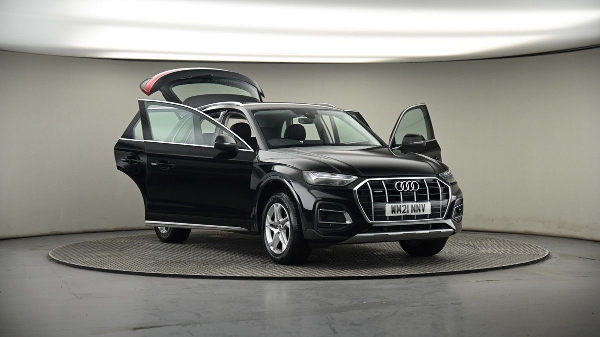 More views of Audi Q5