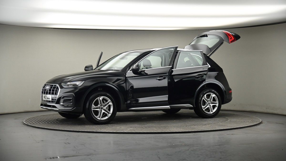 More views of Audi Q5