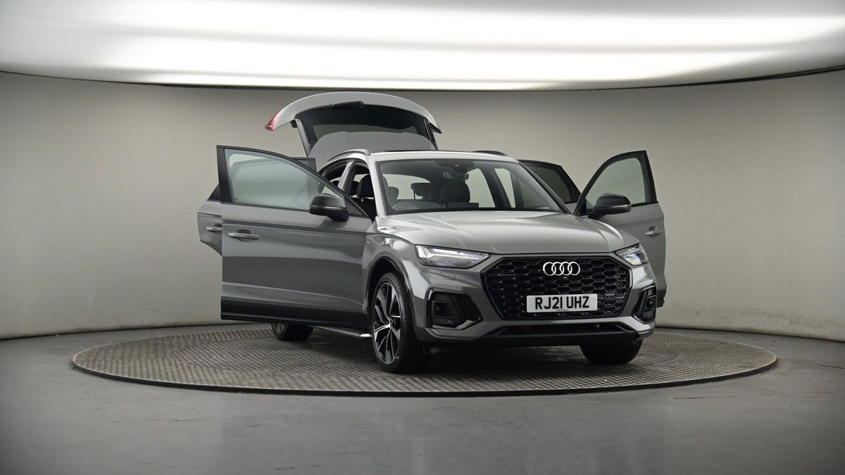 More views of Audi Q5