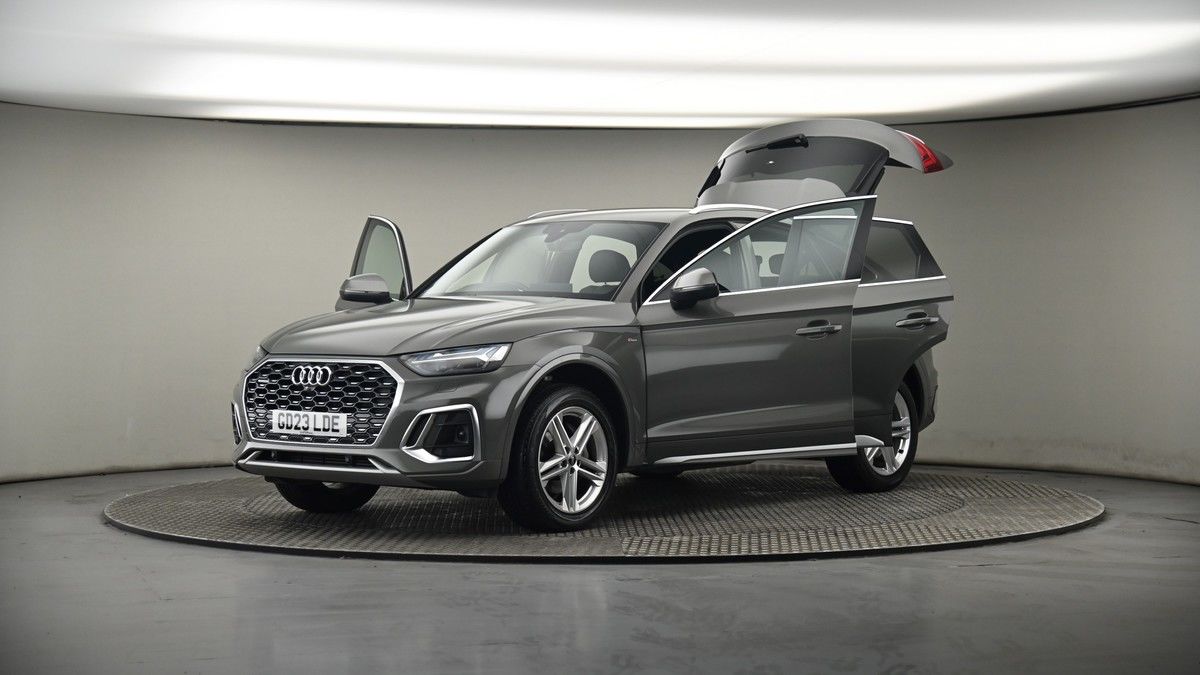 More views of Audi Q5