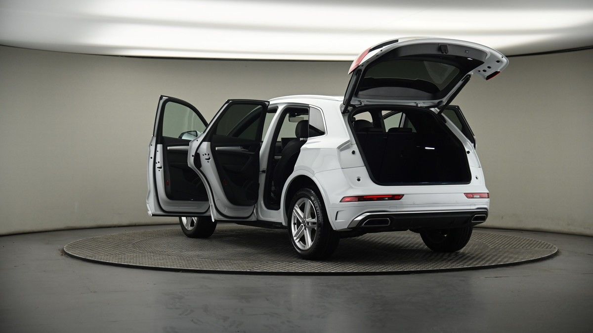 Audi Q5 Image 8