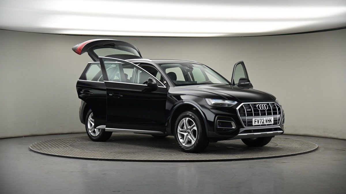 More views of Audi Q5