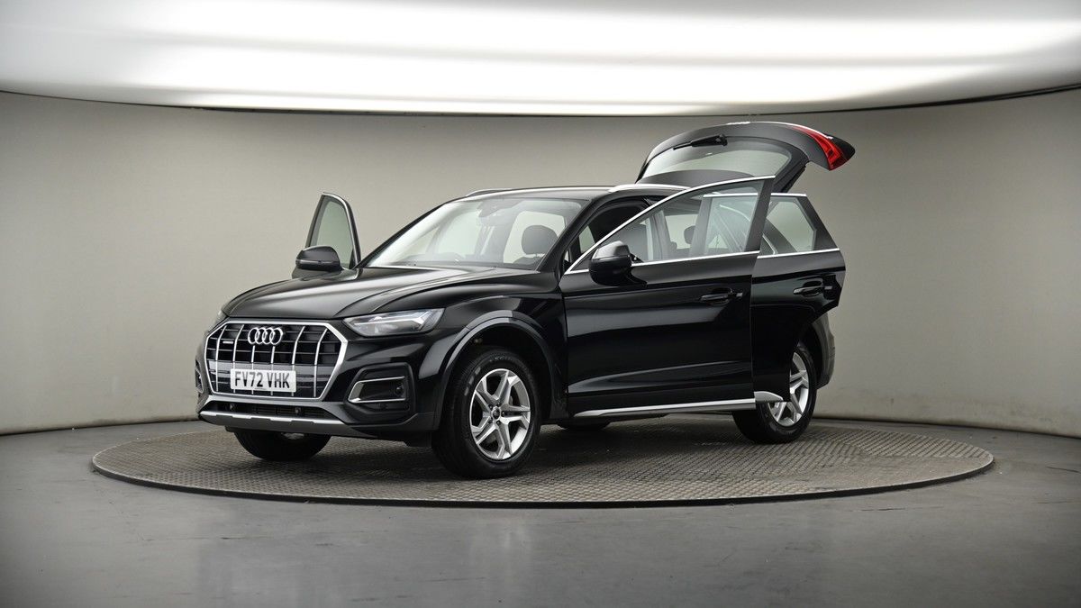 More views of Audi Q5