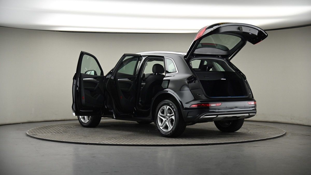 More views of Audi Q5