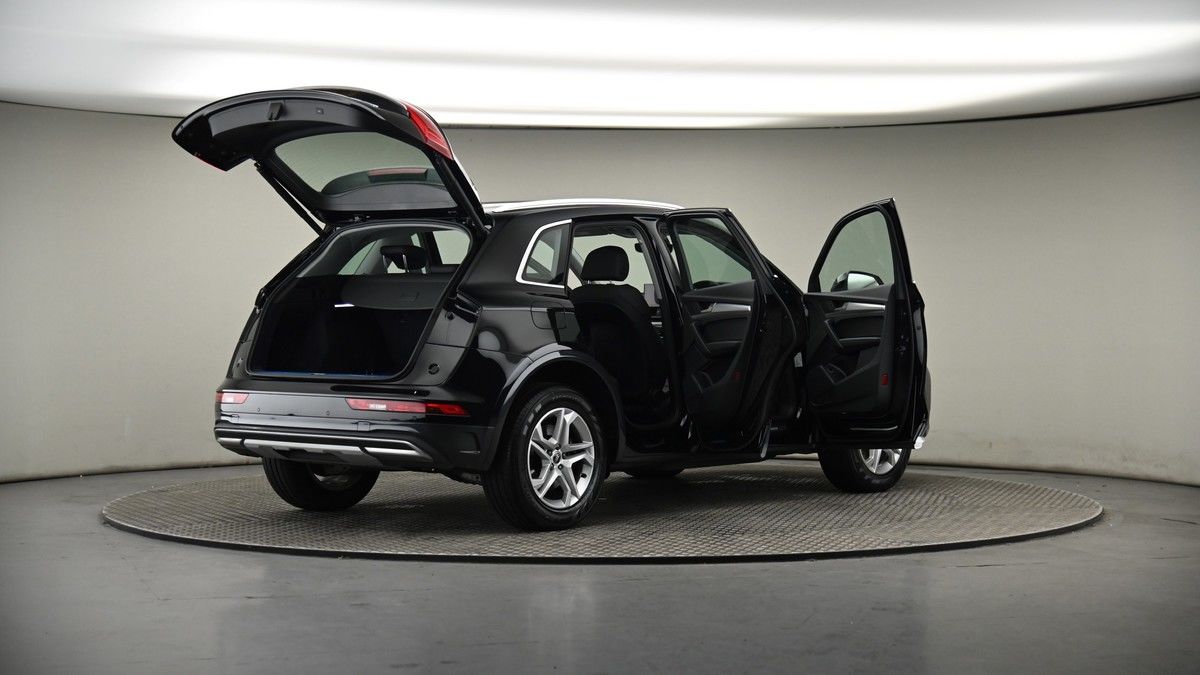 More views of Audi Q5