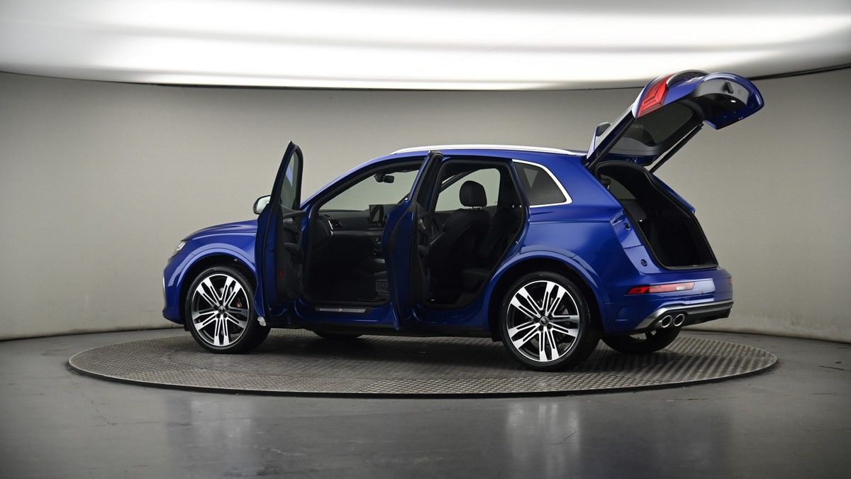 More views of Audi SQ5