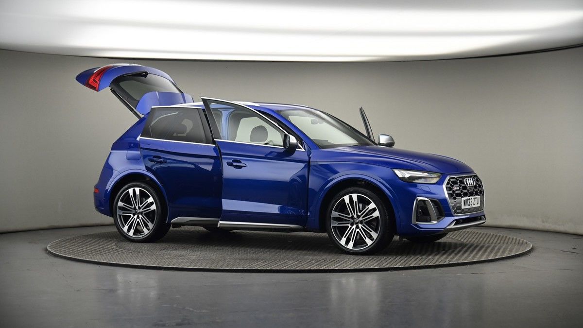 More views of Audi SQ5