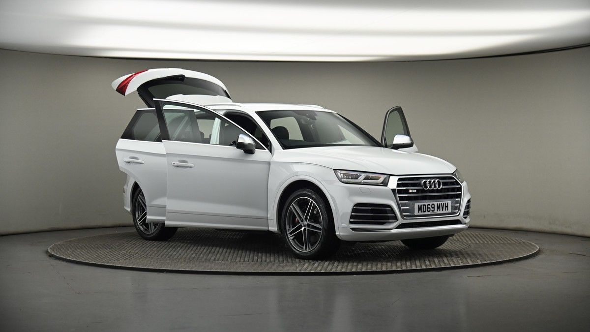 More views of Audi SQ5