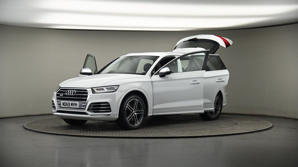 More views of Audi SQ5