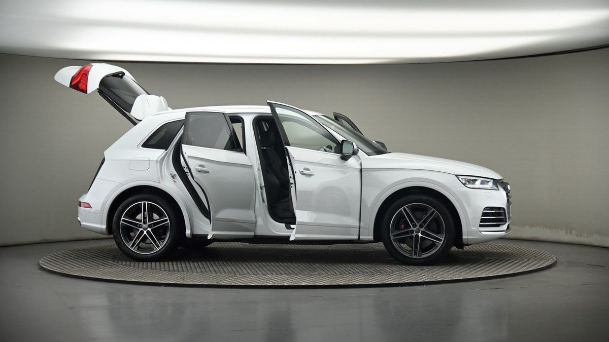 More views of Audi SQ5