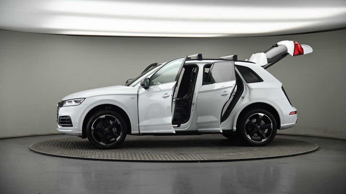 More views of Audi Q5