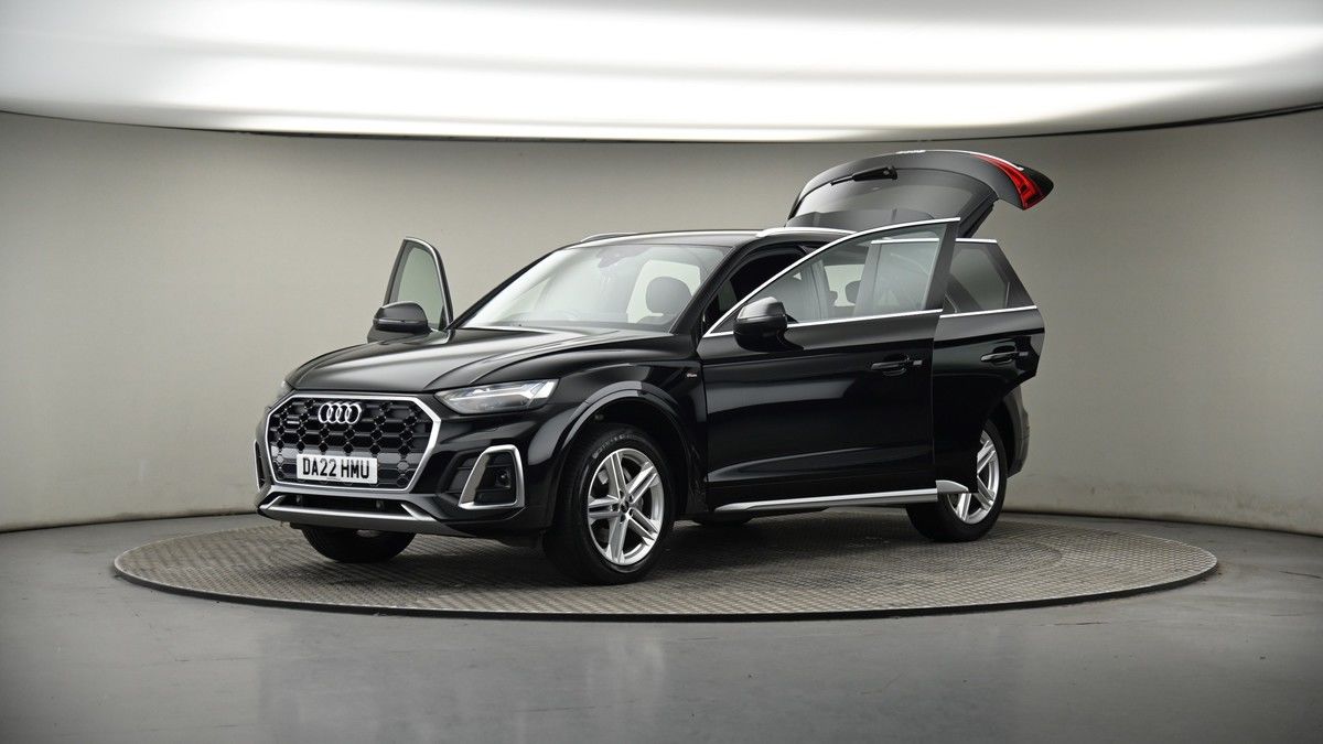 More views of Audi Q5