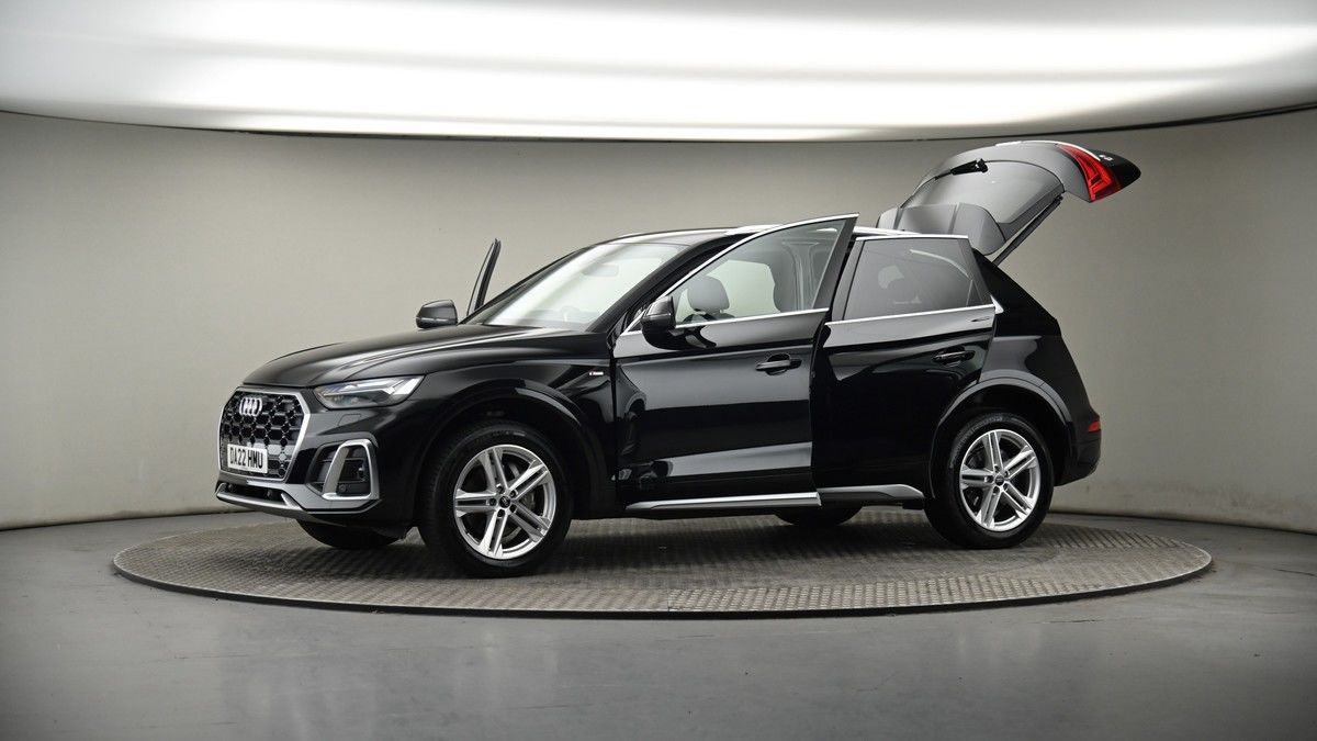 More views of Audi Q5