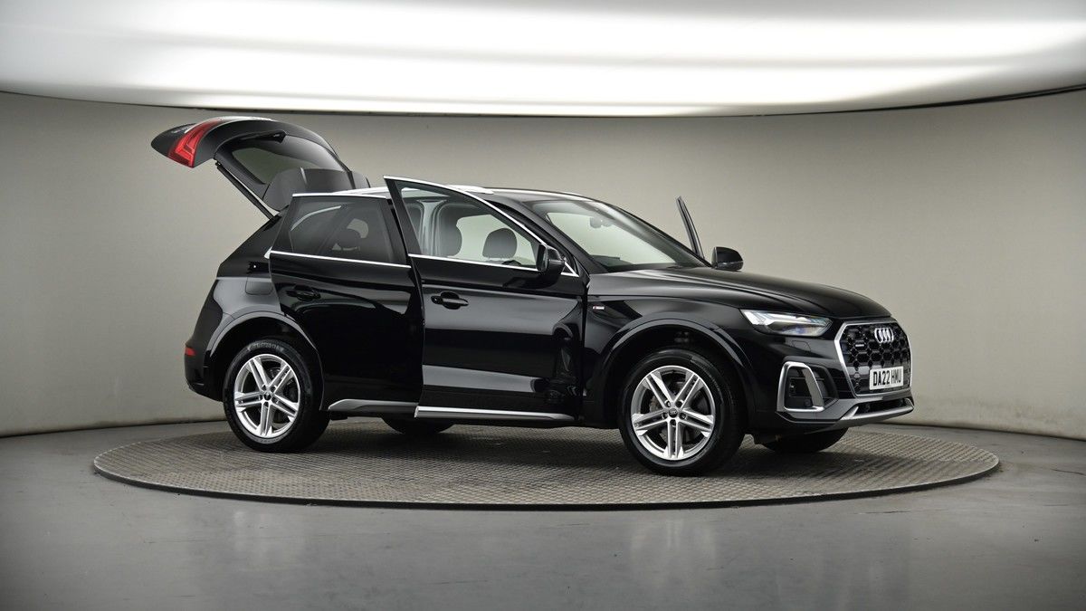 More views of Audi Q5