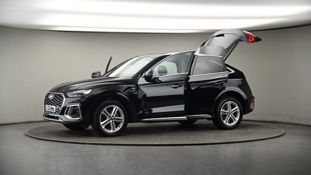 More views of Audi Q5