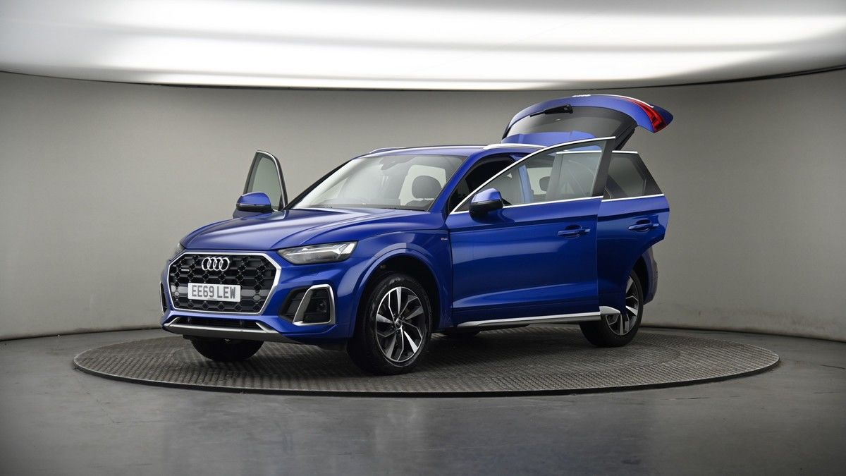 More views of Audi Q5