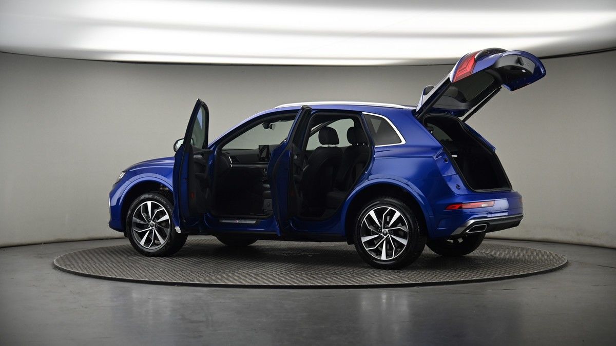 More views of Audi Q5