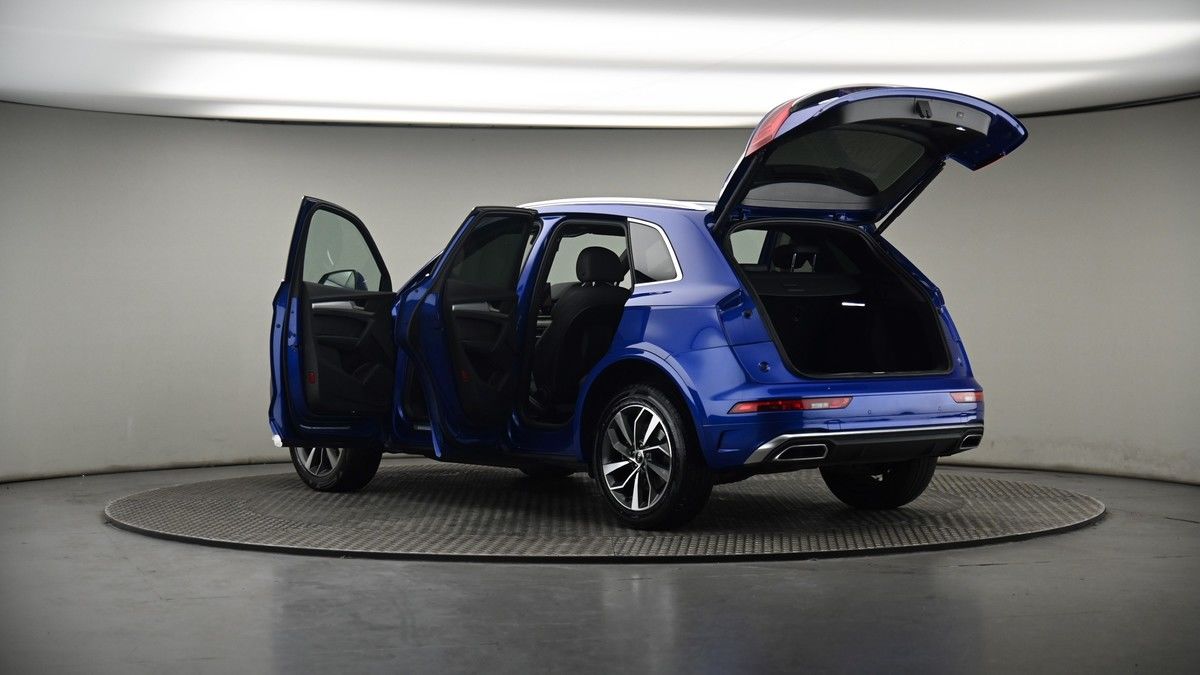 More views of Audi Q5