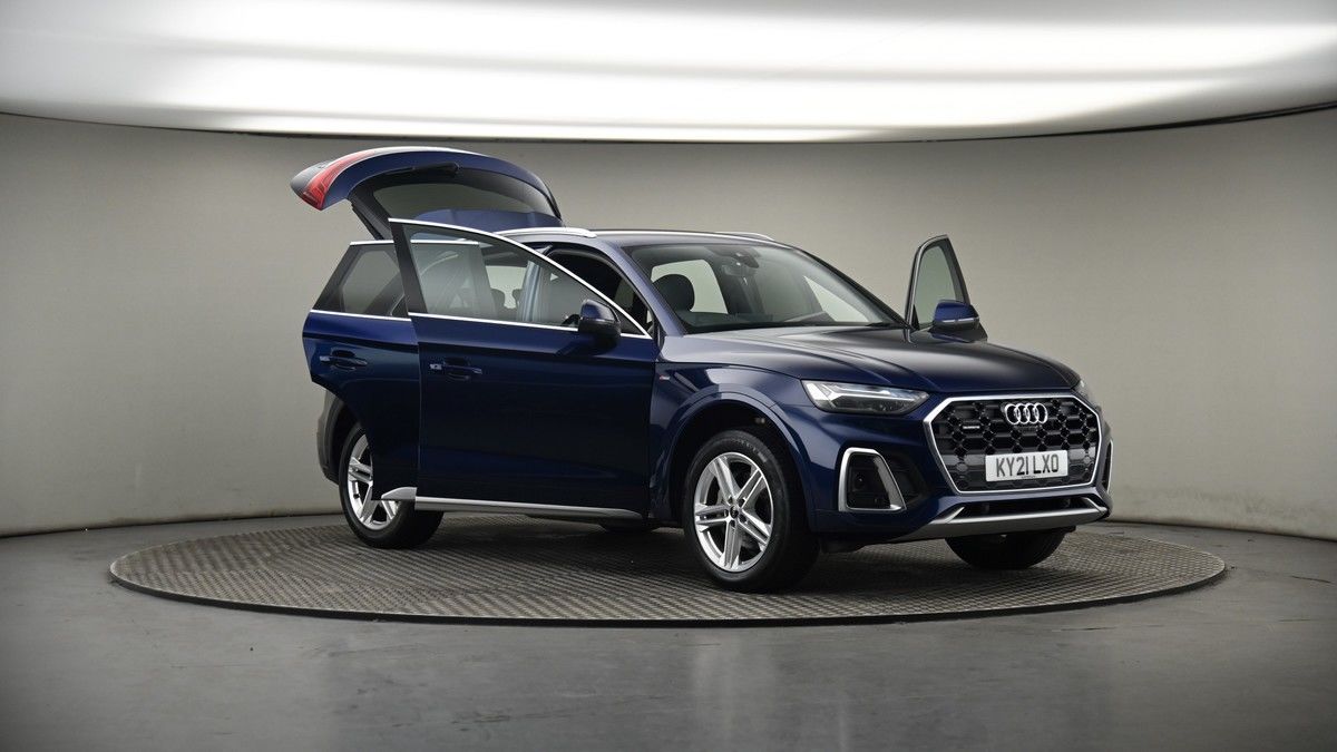 More views of Audi Q5