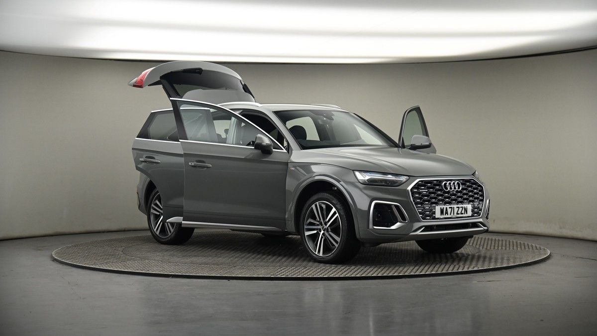 More views of Audi Q5