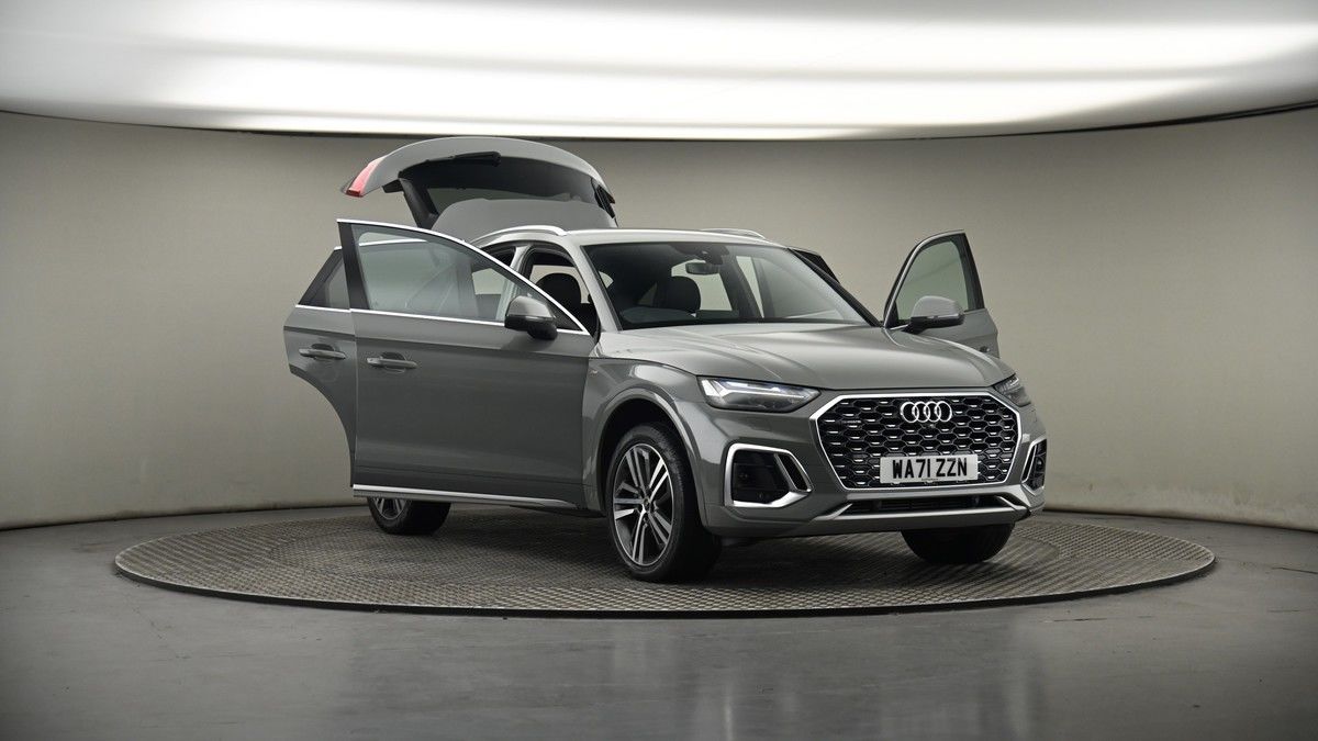 More views of Audi Q5