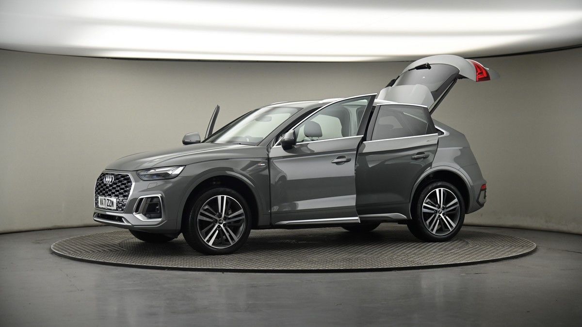 More views of Audi Q5