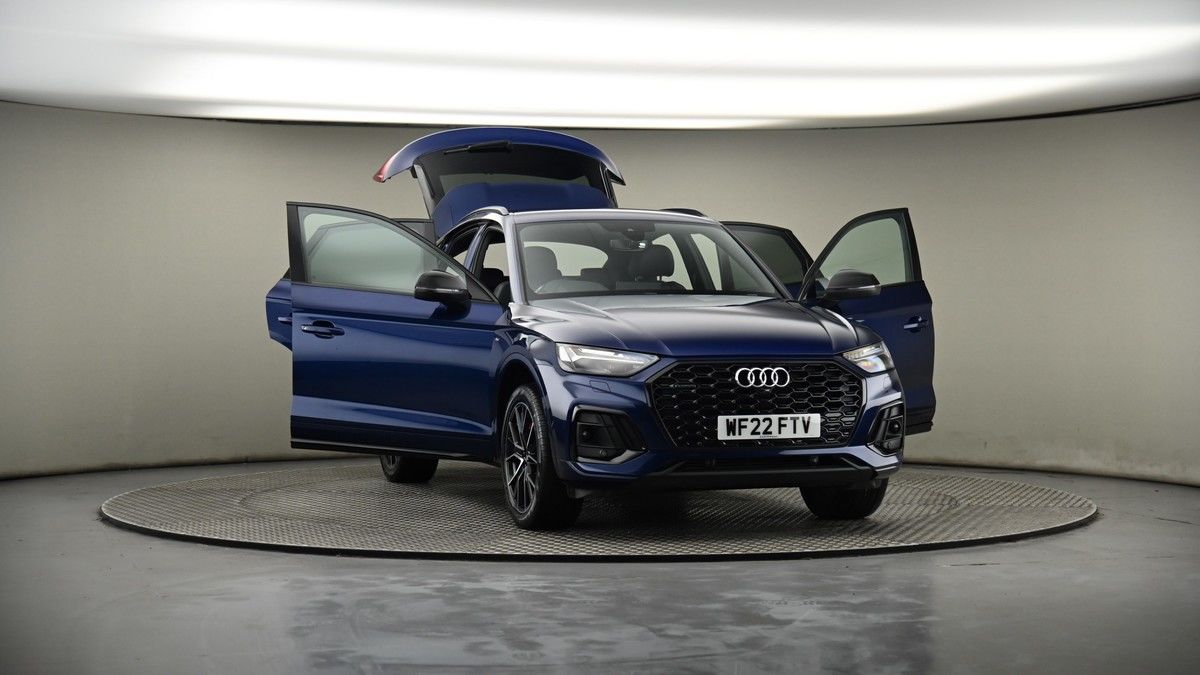 More views of Audi Q5