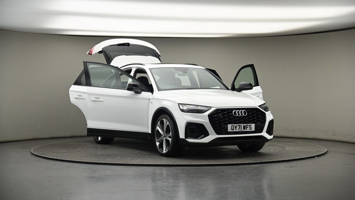 More views of Audi Q5